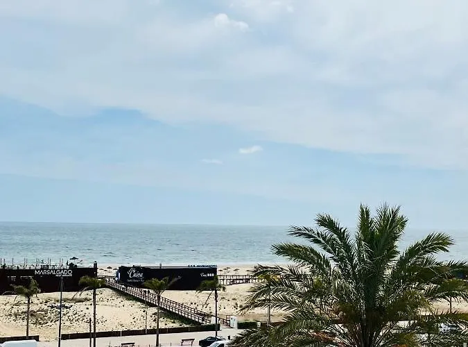 Sunset Retreat 1a Linha De Mar 아파트